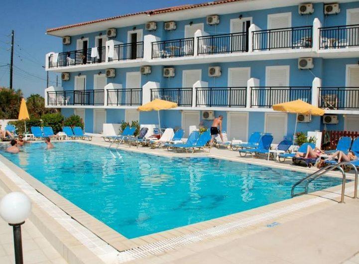 Britannia Hotel Agrilia Exterior photo